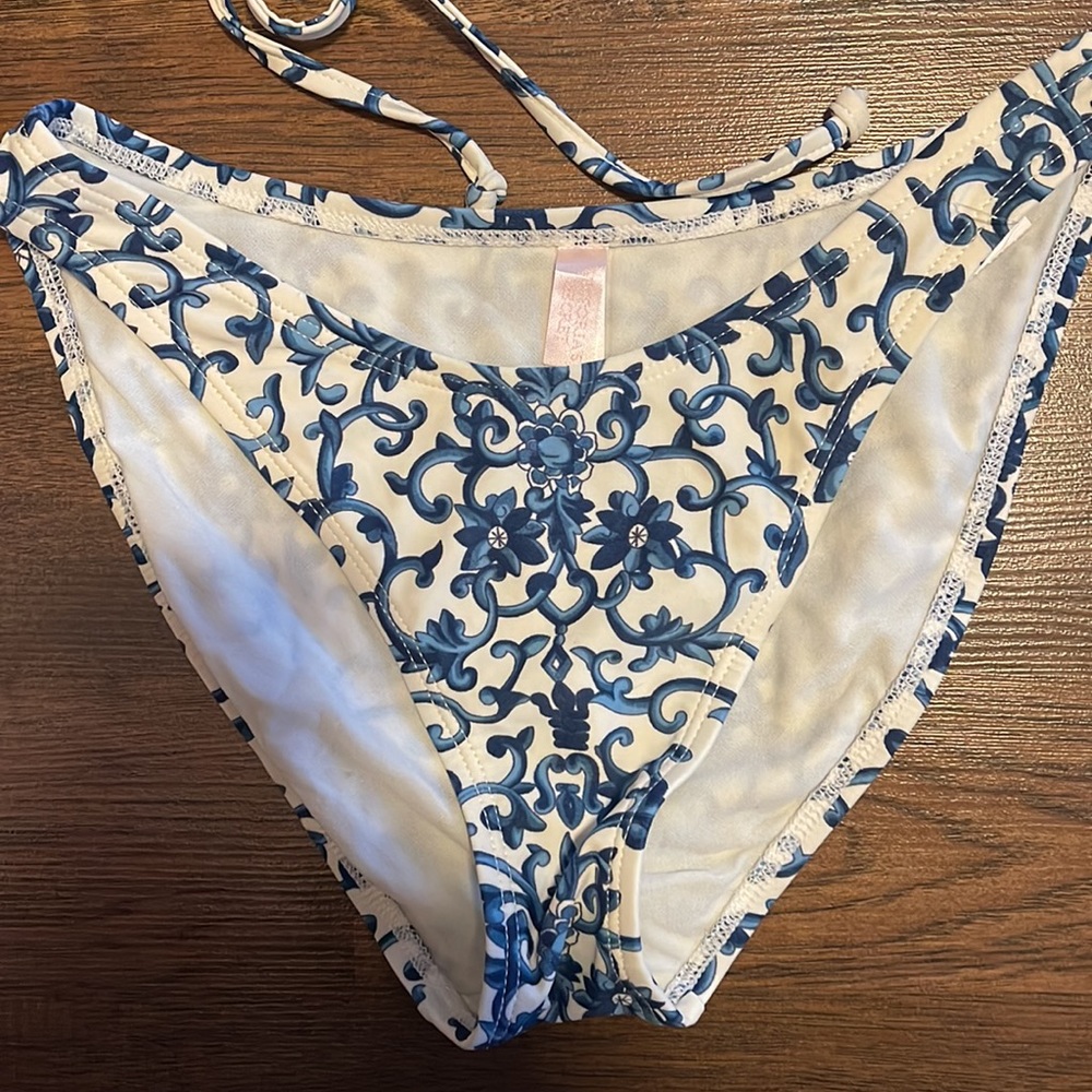 Victoria Secret Bikini Small - Picture 4 of 6